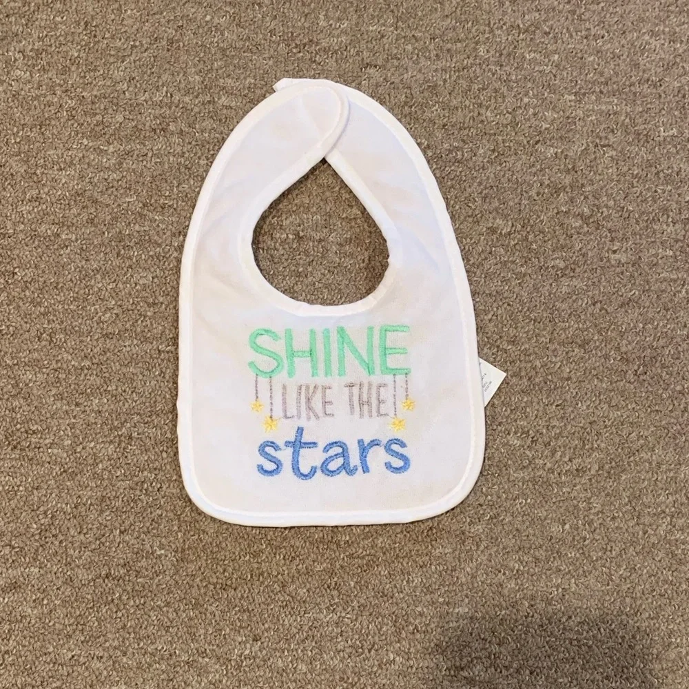 🌺 4 pack basic essential bibs for feeding infant baby!
